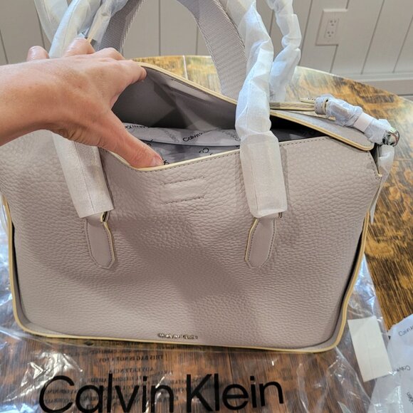 Calvin Klein Fay Convertible Tote Bag in Dove Grey. NWT. - Picture 10 of 11